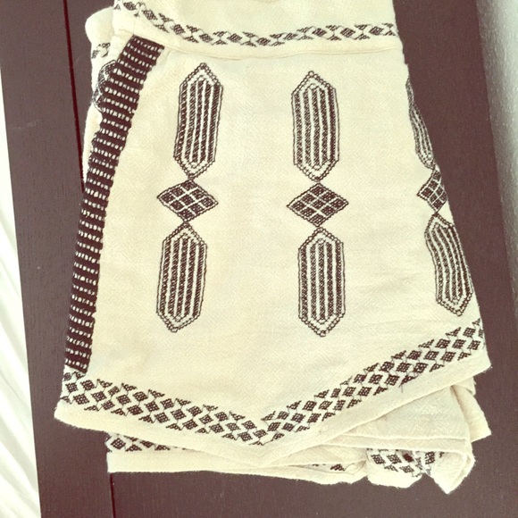 Tribal skort