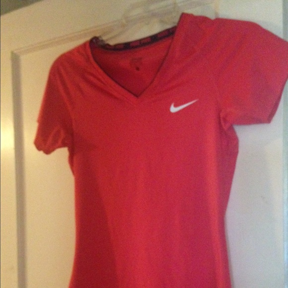 Nike Pro v-neck