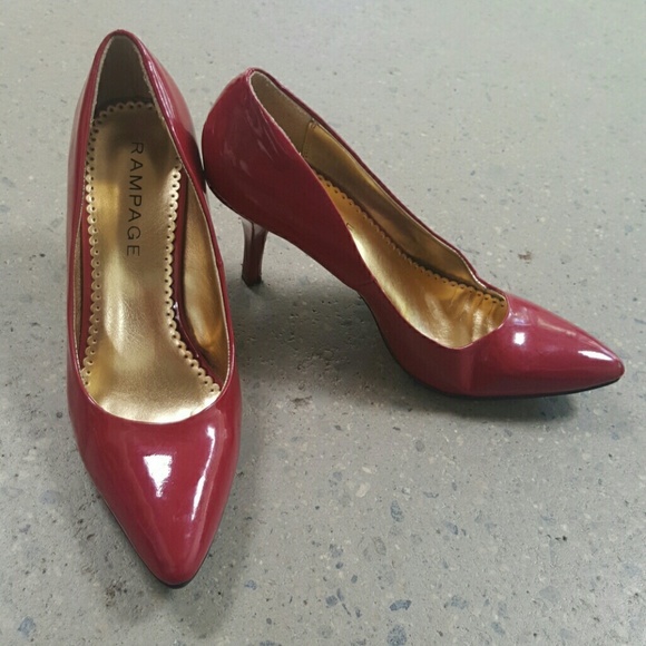Brand new red point pumps - Picture 1 of 4