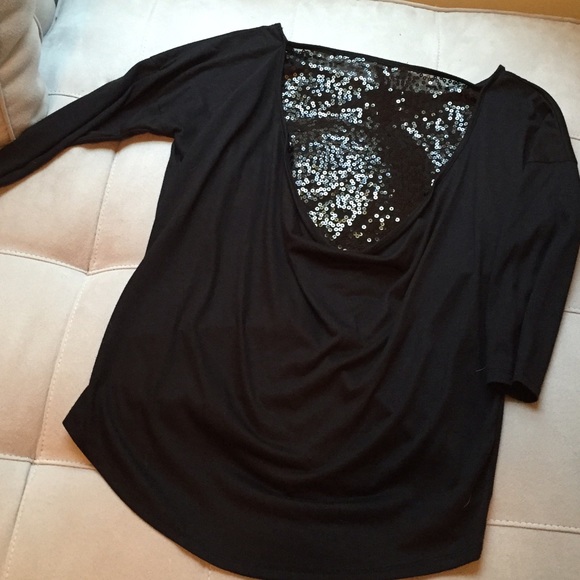 Jessica Simpson top w/sequin detail in back sz XS - Picture 2 of 4
