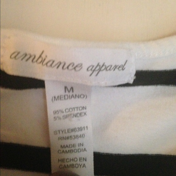 Crop top - Picture 2 of 2