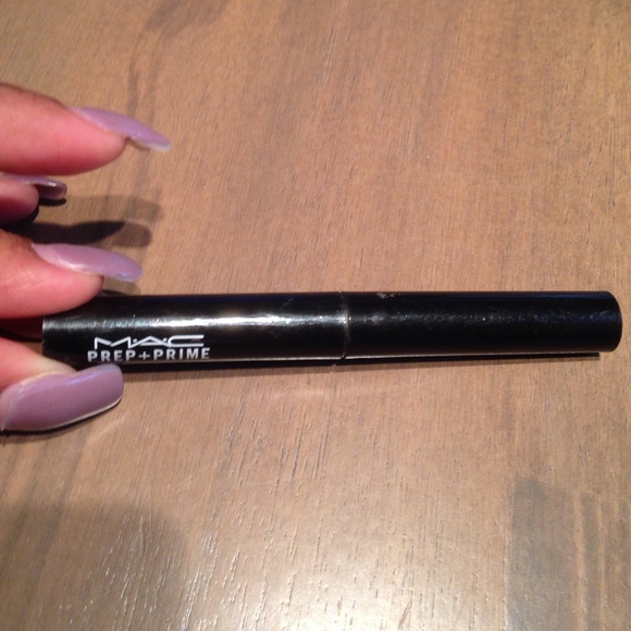 Mac prep+prime lip