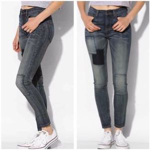 UO Patch Highwaist Jeans