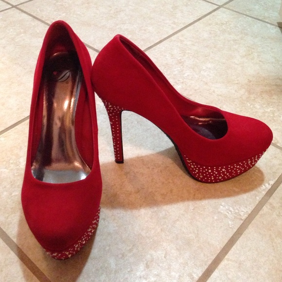 Red formal heals with AB crystals
