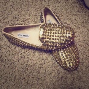 Steve Madden Studden Flats