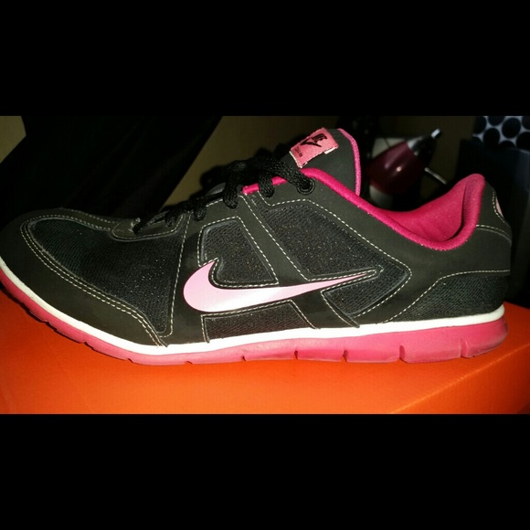 Nike - Picture 1 of 1