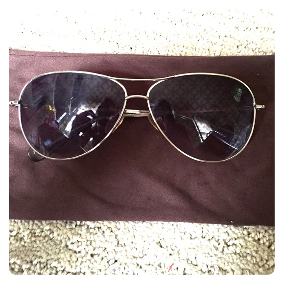 Tory Burch Accessories - Tory burch aviator sunglasses