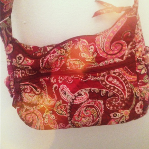 Vera Bradley bag never worn brand new tag inside