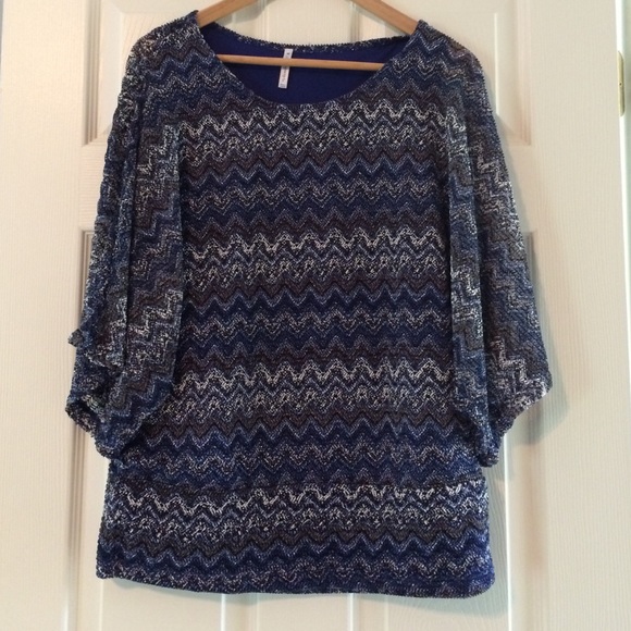 Sweater - Picture 1 of 4