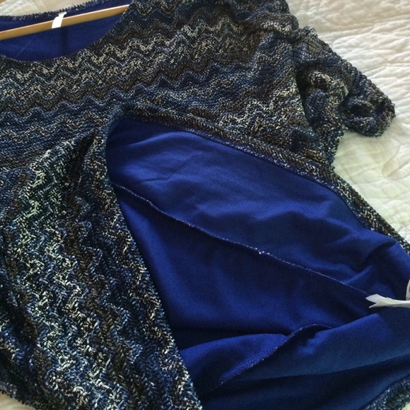 Sweater - Picture 3 of 4