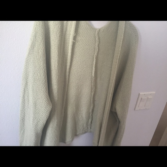 VERY RARE BRANDY MELVILLE CARDIGAN