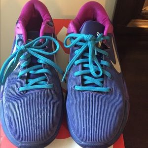 Nike Kobe 6s size 6.5= 8 in women