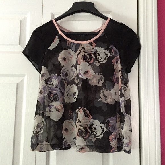 Sheer floral AEO Top
