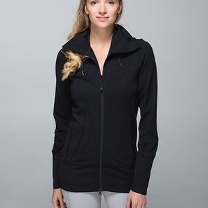 OFFERS WELCOME Lululemon Stride Jacket