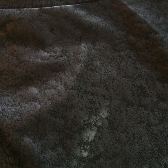 Top - Picture 3 of 3