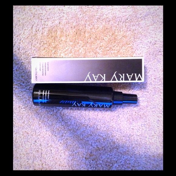 Mary Kay Brush Cleaner