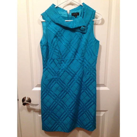 ITEM ON HOLD-Blue Tahari Patterned Shift Dress