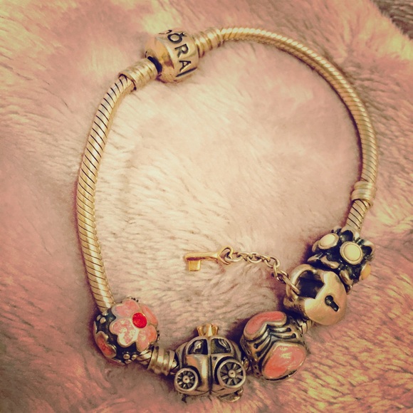 Pandora bracelet & charms!