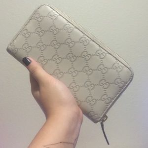 Gucci purse