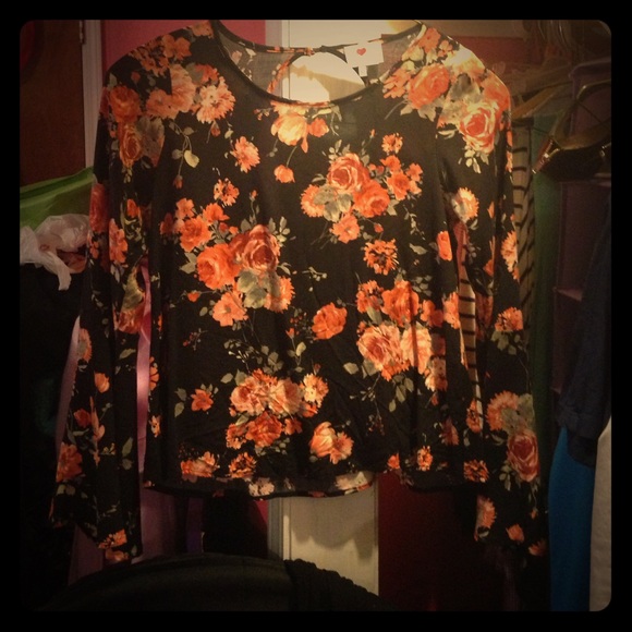 Black/Orange Floral wide arm shirt