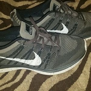 Mens Grey white nike shoes