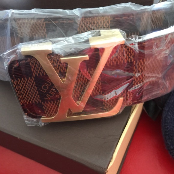 Lv belt with box