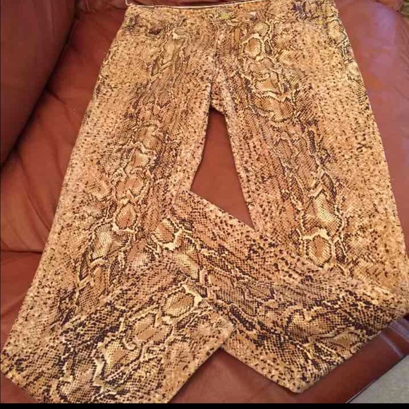 TORY BURCH SIZE 30"