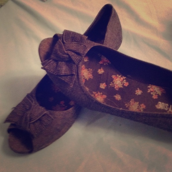Cute 2 inch heeled dress shoes