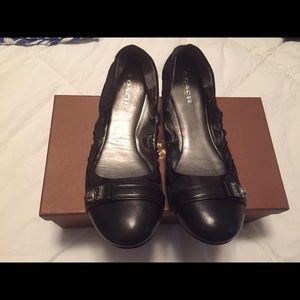 Coach flats