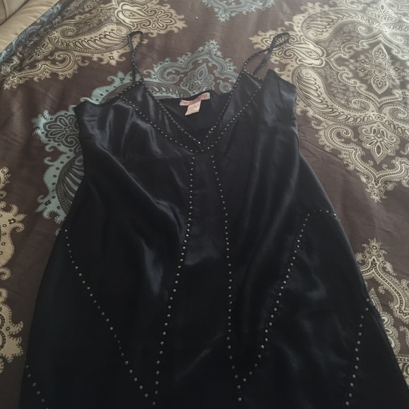 ✔️✨Black Beaded Gold Hawk Dress