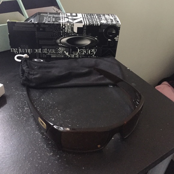 Oakley GasCan sunglasses Rootbeer w/ Bronze color