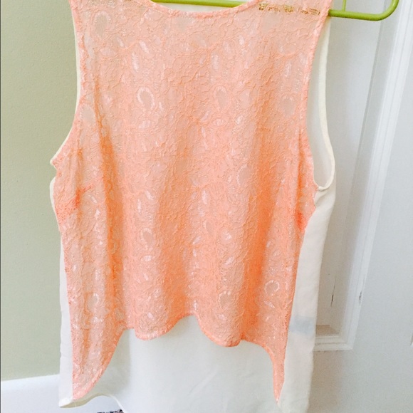 🌻Summer top! - Picture 3 of 3