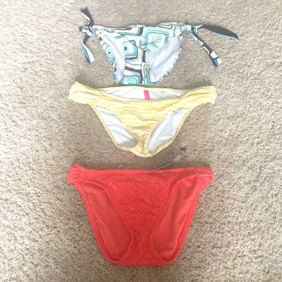 Swim wear: Tops and bottoms - Picture 4 of 4