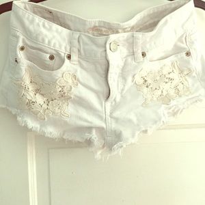 🚫SOLD🚫Lace detail American Eagle shorts!
