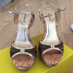 ❌SOLD❌ Qupid Wedges