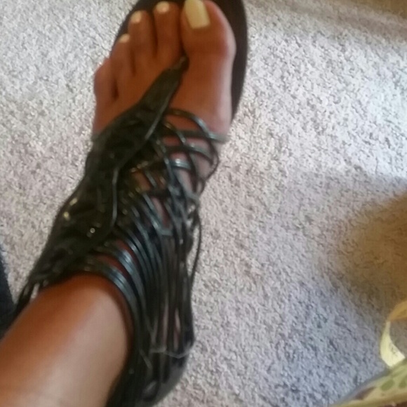 Strappy flat sandals!