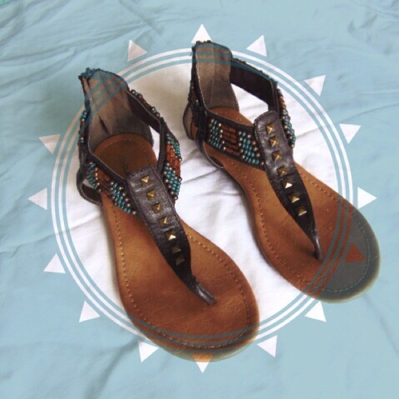 🌜Beaded & Studded Low Wedge Sandal🌛