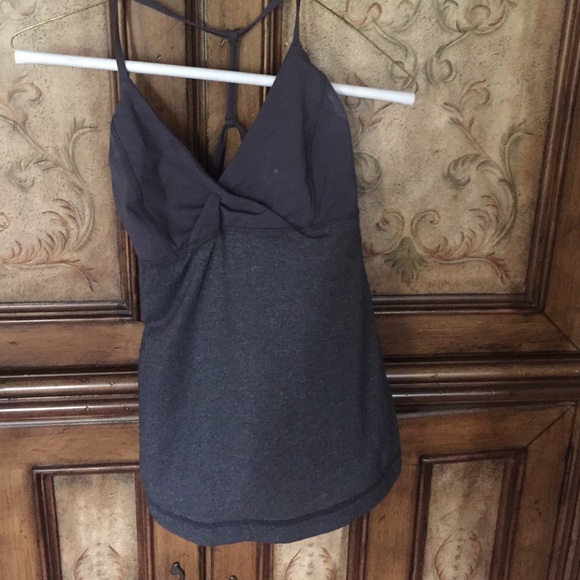 Lululemon top