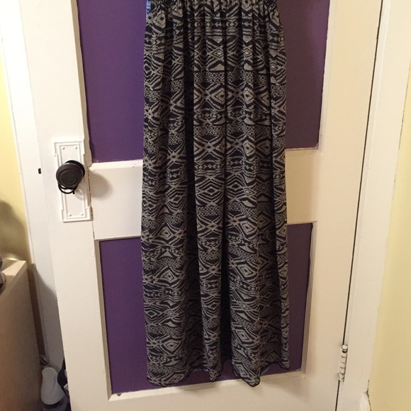 Long Black and Tan dress - Picture 2 of 2