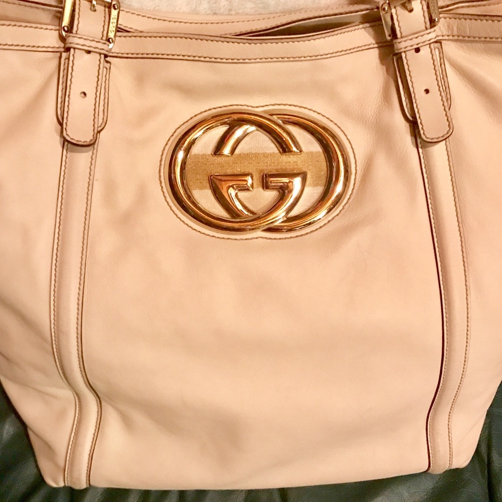 ❤️Authentic Gucci Large Tote 🤑😍