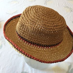 Zara hat