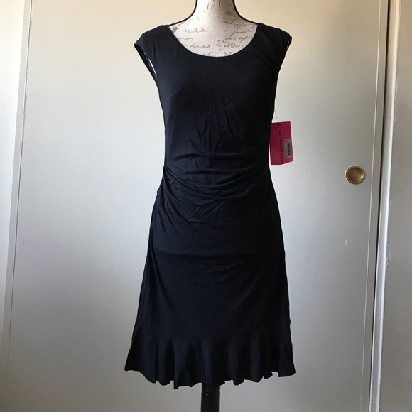 Betsey Johnson Dresses & Skirts - 💼 Betsey Johnson Black Ruched Dress