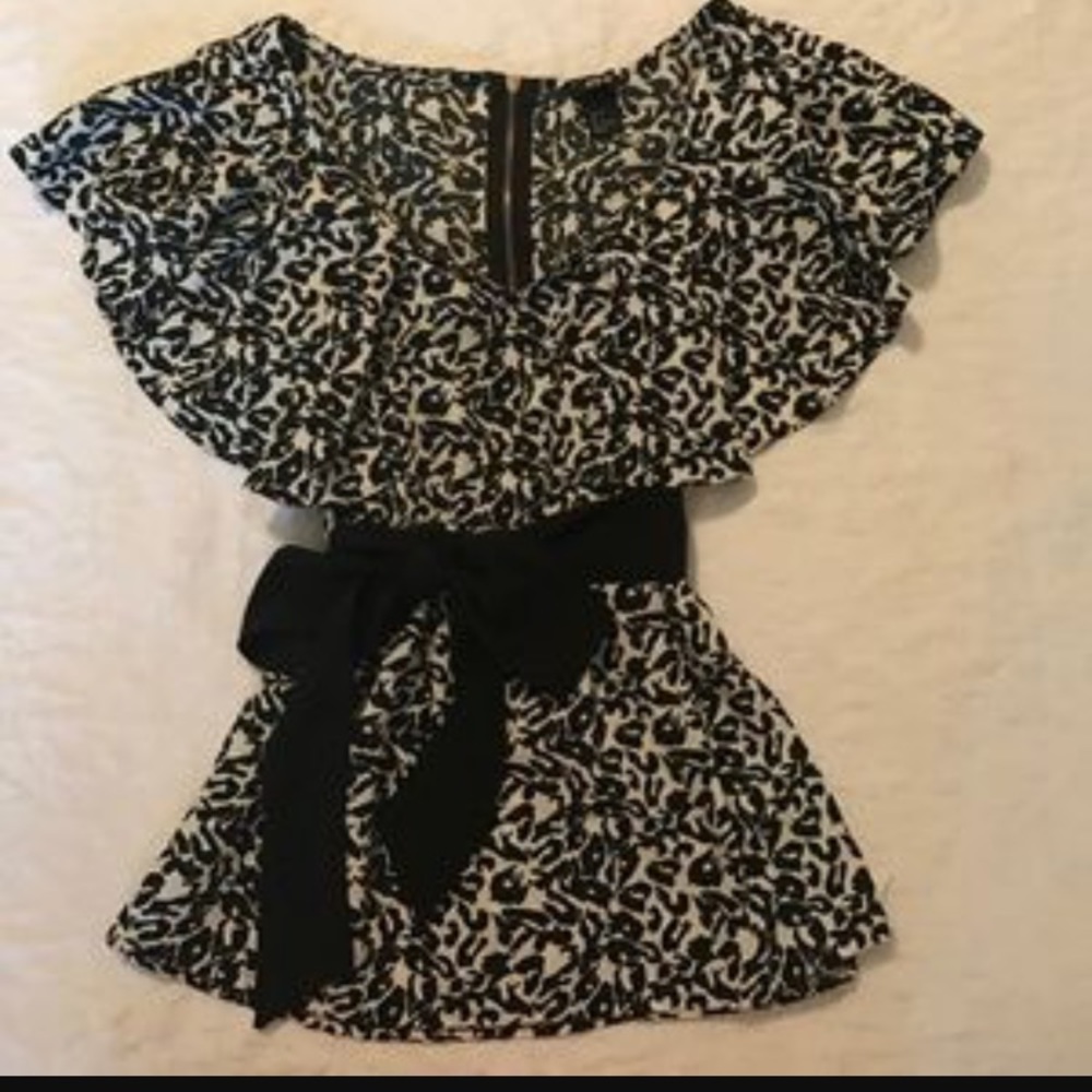 Flowy Cheetah Print Shirt • Removable Tie Belt