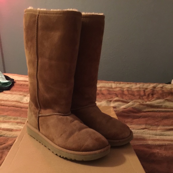 Uggs size 3