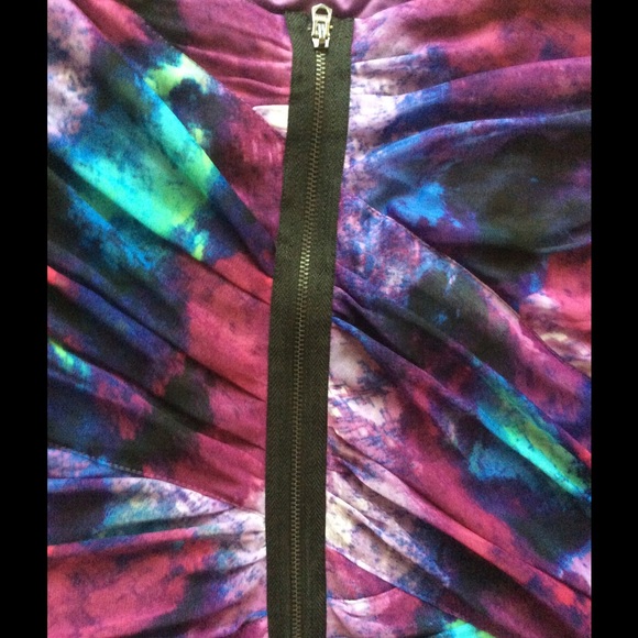 GUESS - Lavender Ruched Bandeau Dress - Picture 3 of 3