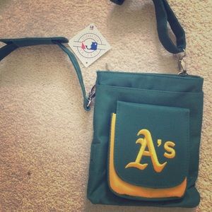 Oakland Athletics cross body bag