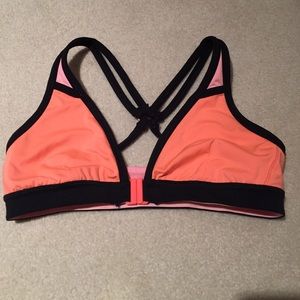 Lululemon 👟 hot yoga bra size 6