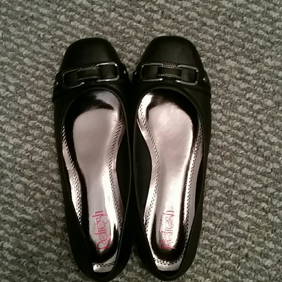 Black flats with buckle