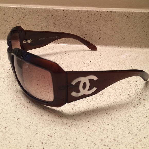 CHANEL Mother of Pearl Sunglasses🎉 SALE Today 🎉