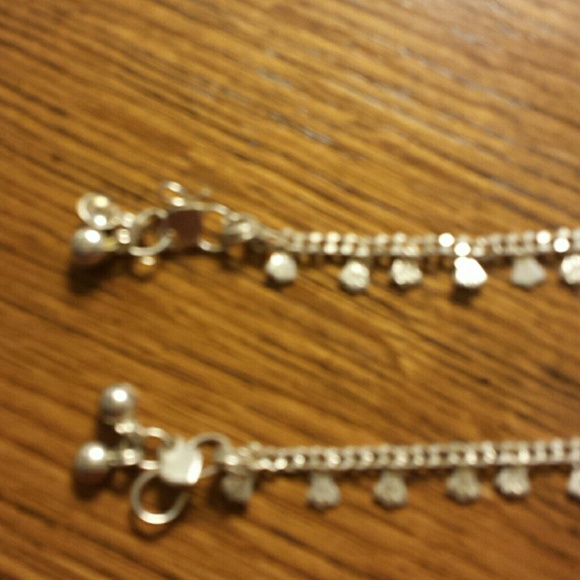 Little girls silver  anklets - Picture 2 of 4